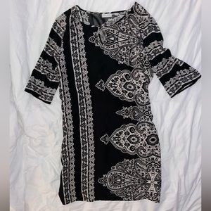 Black and white long sleeve dress from New York & Company! Size XL